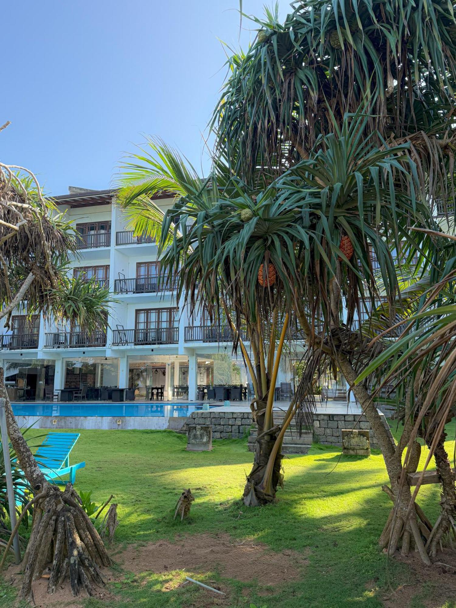 Serendib Beach Hotel Бентота Екстериор снимка