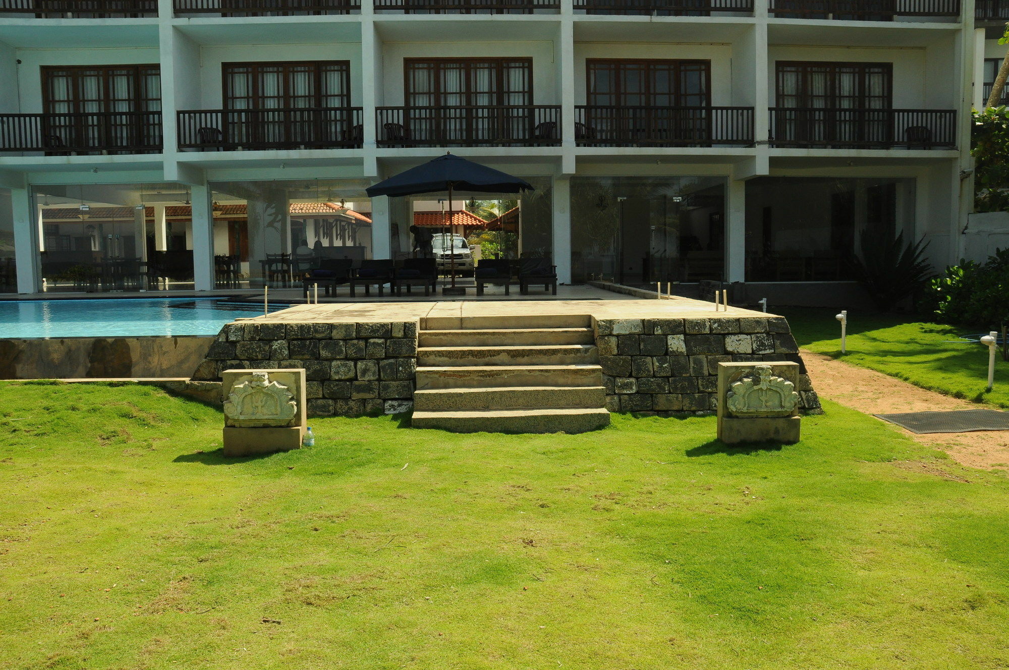 Serendib Beach Hotel Бентота Екстериор снимка